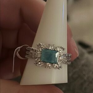 Elegant Silver and Blue Gemstone Ring